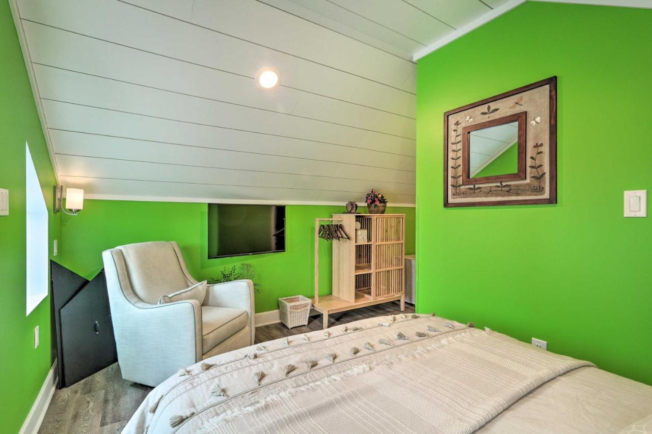 Lakefront Villa With Game Room And Dock In Saylorsburg Exteriör bild